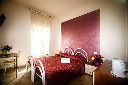 Betty's House Bed & Breakfast Lazise