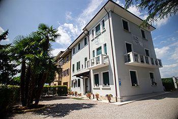 Betty's House